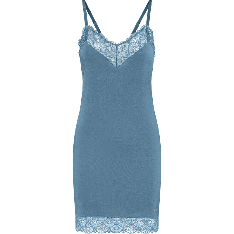 women's pajamas designed for those who believe in sweet dreams and cozy nights.JOOP! Sheer Luxury, Negligé  mit Spitze