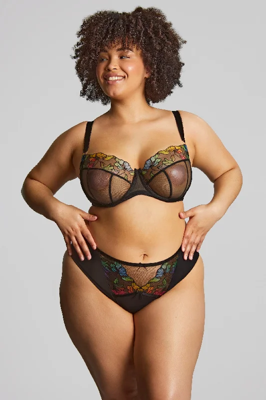 plus-size underwire bra with wide underbandEden Balcony