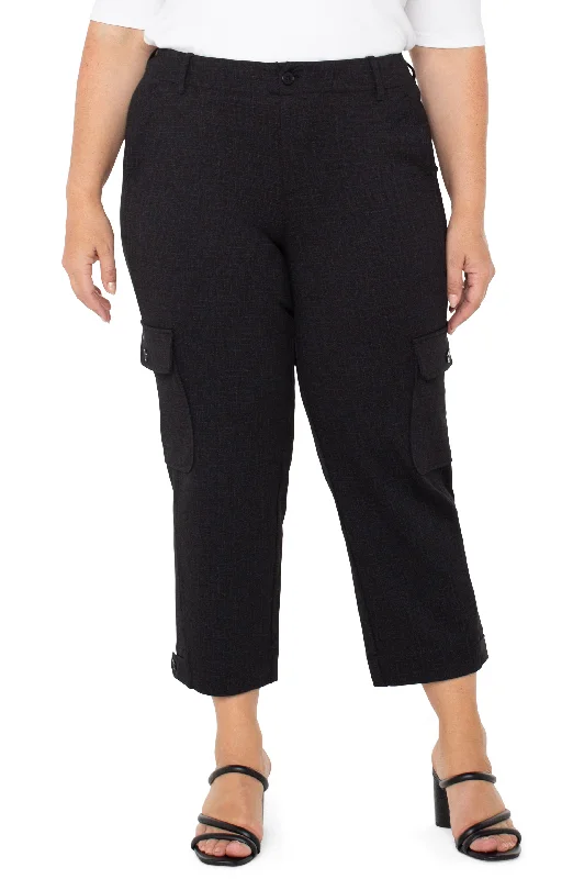 Women's Jodhpurs with Collarless DesignUTILITY CARGO CROP WITH TAB HEM