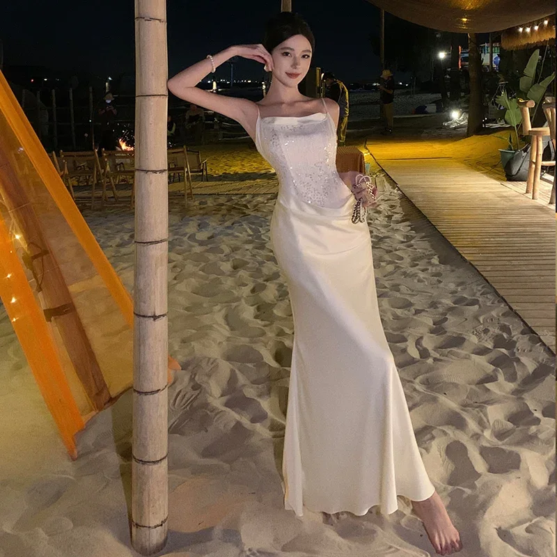 Women's Sleeveless DressesSummer Simple White Sexy Club Backless Sequins Slip Dresses Women Fashion High Waist Bodycon Sleeveless Evening Party Dress Robe